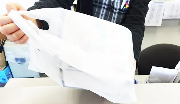 チラシをレジ袋に入れて配布したい